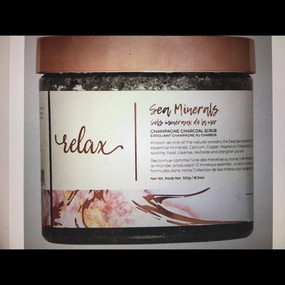 Manna Kadar Other - NEW Manna Kadar Champagne Body Scrub